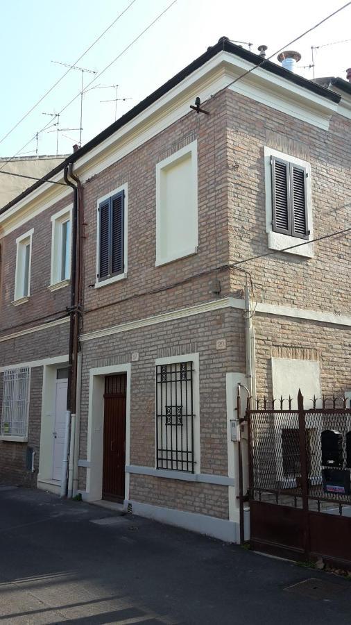 La Casetta Ferrara B&B Exteriör bild